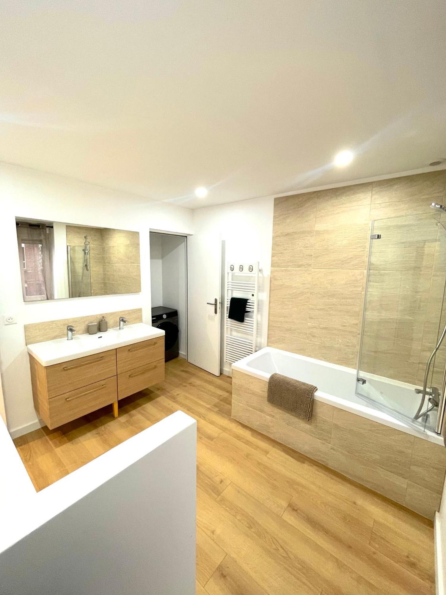 Maison Familiale 3 Chambres Avec Terrasse Mouvaux ภายนอก รูปภาพ